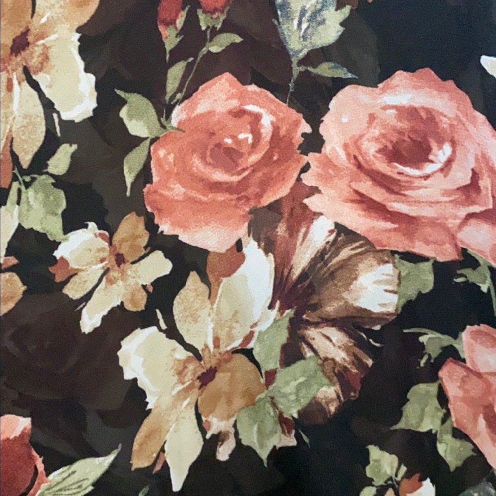 Lularoe Lindsey - Picture 2 of 2